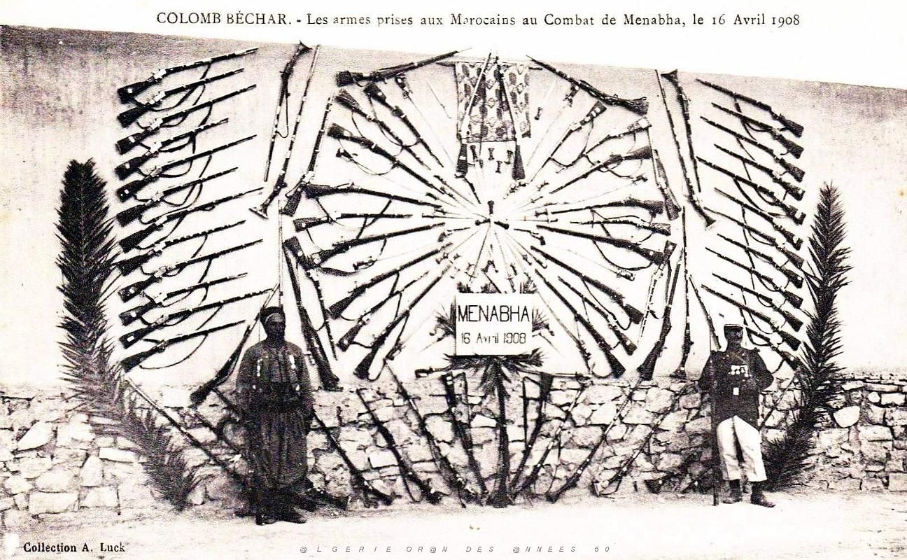 Colomb-Bechar - Armes recuperees.jpg